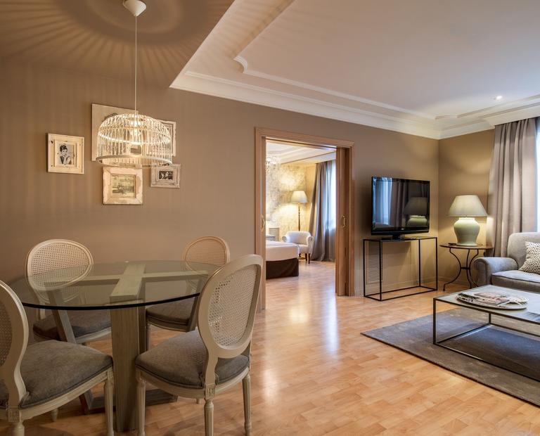 JUNIOR SUITE Vincci Lys 4* Valencia JUNIOR SUITE Vincci Lys 4* Valencia