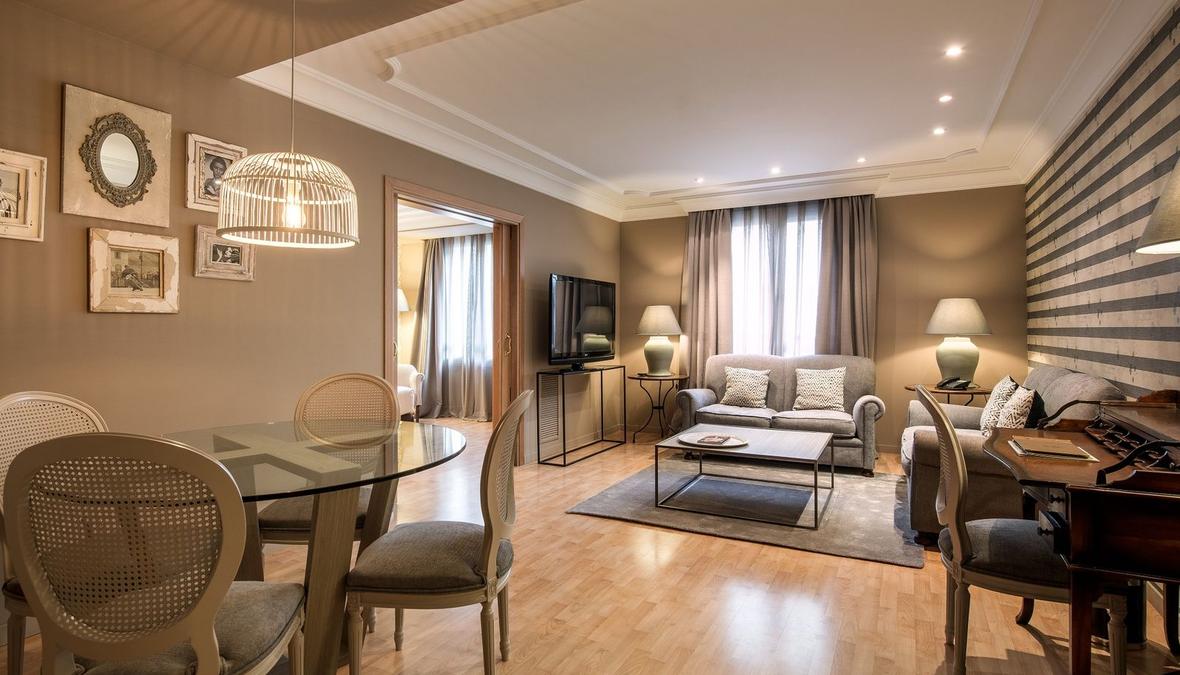 JUNIOR SUITE Vincci Lys 4* Valencia JUNIOR SUITE Vincci Lys 4* Valencia